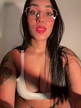 Linda Saenz  online show from 27, 7, 2026