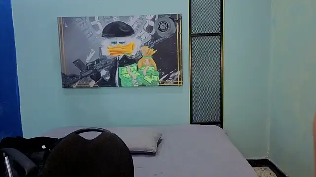 Snapshot of DylanGuss chatting on 25, 11, 2025 DylanGuss online show from 25, 11, 2025