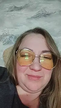 Kiss Eva online show from 4, 2, 2025