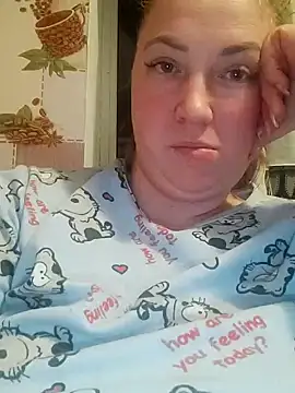 Kiss Eva online show from 6, 2, 2025