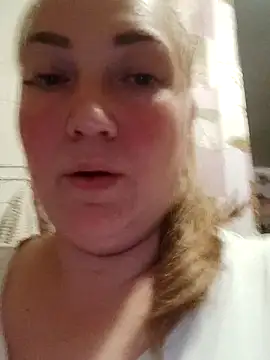 Kiss Eva online show from 11, 11, 2025