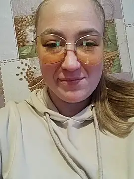 Kiss Eva online show from 28, 2, 2026