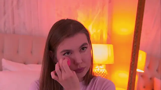 AshleyEvance online show from 7, 6, 2026