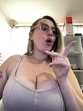 CurvyLust x online show from 23, 2, 2026