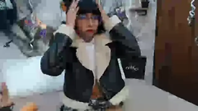 VioletxBloom online show from 19, 10, 2025