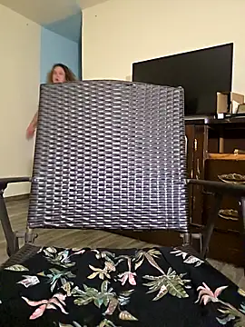 LacyLaurent online show from 21, 4, 2026