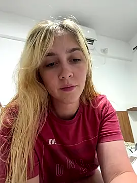 Snapshot of ayebran chatting on 22, 12, 2025 ayebran online show from 22, 12, 2025