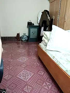 Moona heny online show from 27, 11, 2025