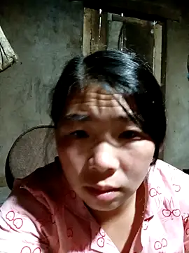 Snapshot of quynhkoolbae chatting on 1, 10, 2025 quynhkoolbae online show from 1, 10, 2025