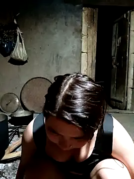 Snapshot of quynhkoolbae chatting on 29, 10, 2025 quynhkoolbae online show from 29, 10, 2025