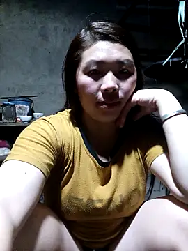 Snapshot of quynhkoolbae chatting on 9, 11, 2025 quynhkoolbae online show from 9, 11, 2025