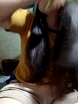 quynhkoolbae online show from 7, 4, 2026