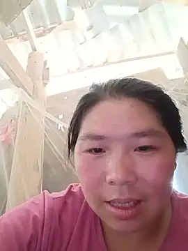Snapshot of quynhkoolbae chatting on 4, 6, 2026 quynhkoolbae online show from 4, 6, 2026