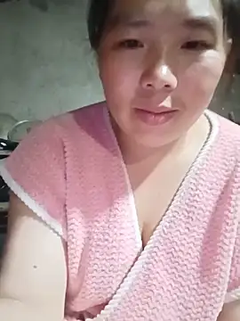 Snapshot of quynhkoolbae chatting on 8, 6, 2026 quynhkoolbae online show from 8, 6, 2026
