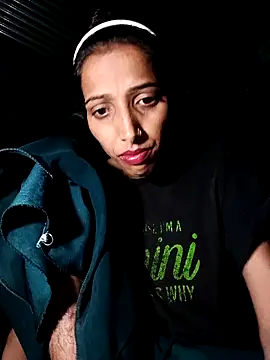Pinki thakur 1 online show from 3, 5, 2026