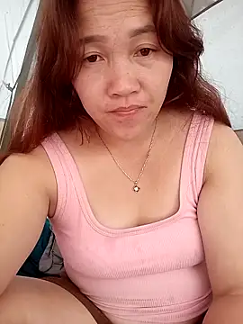 miumiu 00 online show from 2, 10, 2025