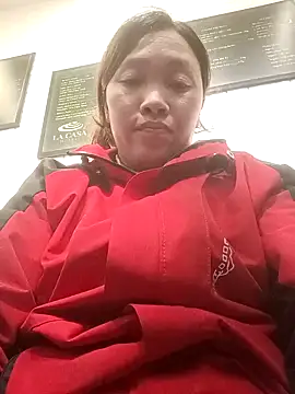 Snapshot of miumiu_00 chatting on 22, 2, 2026 miumiu 00 online show from 22, 2, 2026