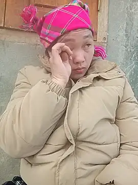 Snapshot of miumiu_00 chatting on 27, 2, 2026 miumiu 00 online show from 27, 2, 2026