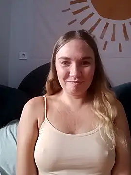 Snapshot of KisaVixen chatting on 1, 10, 2025 KisaVixen online show from 1, 10, 2025