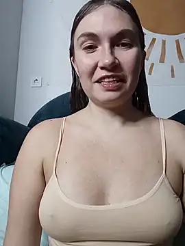 Snapshot of KisaVixen chatting on 7, 11, 2025 KisaVixen online show from 7, 11, 2025