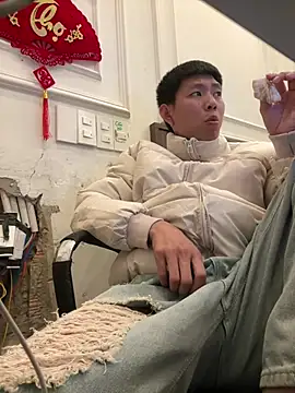 linh21107 online show from 22, 4, 2026