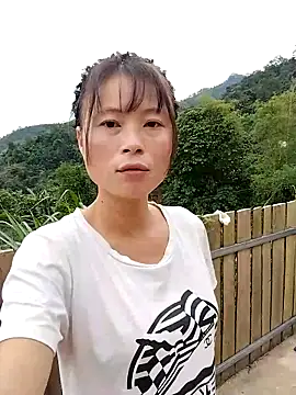 linda bae00 online show from 6, 10, 2025