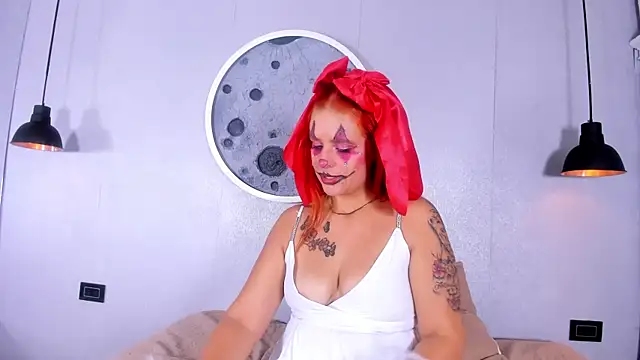 Snapshot of Roxy_Medina chatting on 31, 10, 2025 Roxy Medina online show from 31, 10, 2025