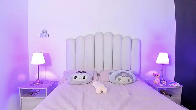 SofieBunnie online show from 15, 7, 2026