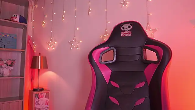 Lana Dreams  online show from 3, 3, 2026