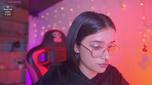 Lana Dreams  online show from 13, 3, 2026