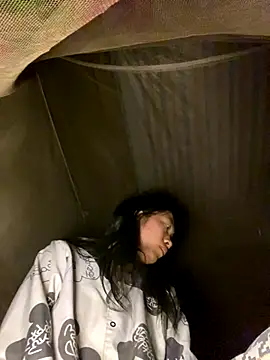 EmLy02 online show from 10, 9, 2025