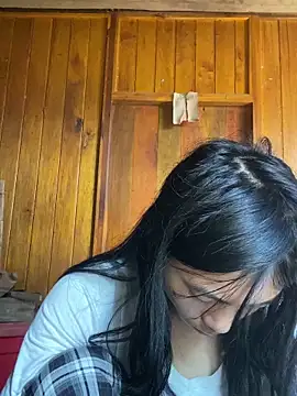 EmLy02 online show from 20, 9, 2025