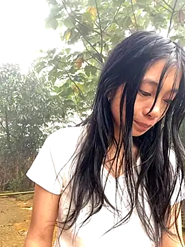 EmLy02 online show from 16, 10, 2025