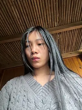 EmLy02 online show from 19, 4, 2026