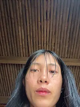 EmLy02 online show from 25, 4, 2026