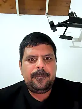 Snapshot of Diabloproducciones chatting on 19, 12, 2025 Diabloproducciones online show from 19, 12, 2025