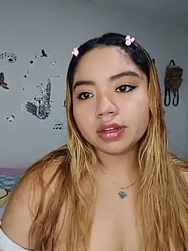 Emily  Hott online show from 22, 5, 2026