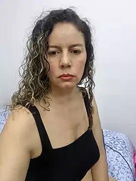 Nina vallon online show from 6, 10, 2025