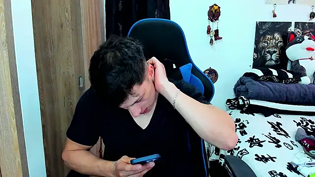 javiersexymann online show from 12, 2, 2025