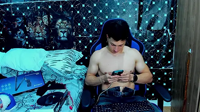 javiersexymann online show from 9, 2, 2026