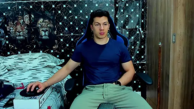 javiersexymann online show from 2, 3, 2026