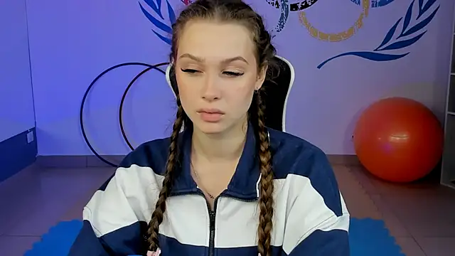 ArielSykes online show from 15, 9, 2025