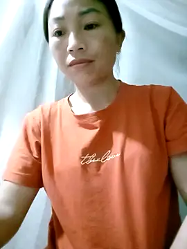 lucybaby00 online show from 16, 4, 2026