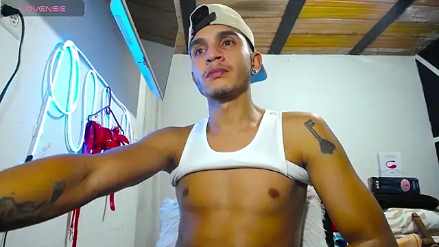 Angel latinboy online show from 13, 3, 2025