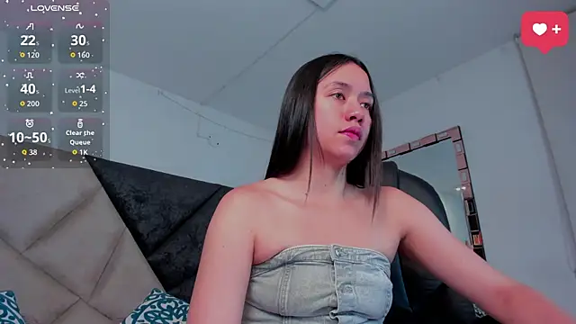 SaraWagner  online show from 27, 4, 2026