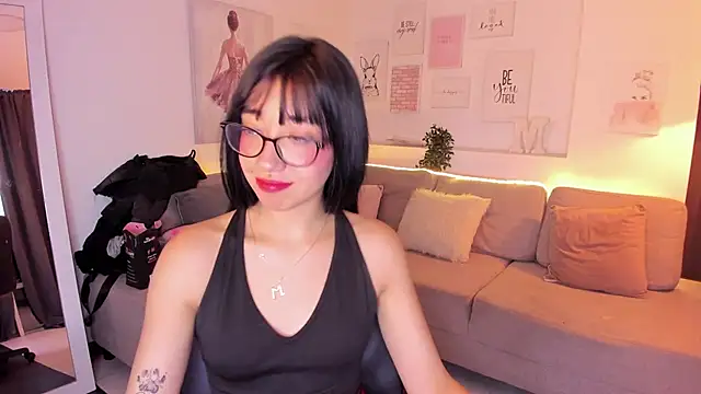 Miacorner  online show from 30, 10, 2025