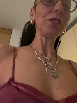Snapshot of eddivad6974 chatting on 4, 2, 2026 eddivad6974 online show from 4, 2, 2026