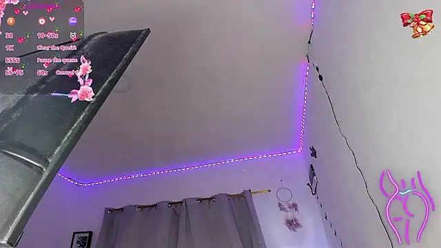 Snapshot of emmie_bunny chatting on 31, 1, 2026 emmie bunny online show from 31, 1, 2026