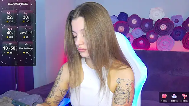 Snapshot of LindaBrilliant chatting on 26, 9, 2025 LindaBrilliant online show from 26, 9, 2025