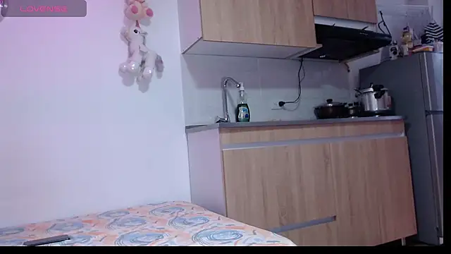 AllysonStonne online show from 30, 3, 2026